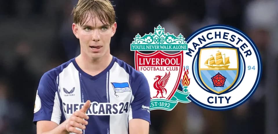 Futbolçu topa işarə edir, Liverpool və Manchester City emblemləri