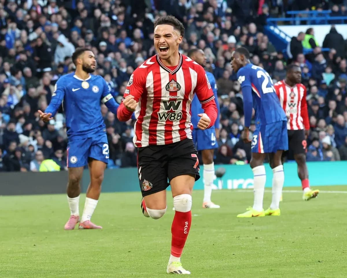 Sunderland futbolçusu qol sevinci yaşayır