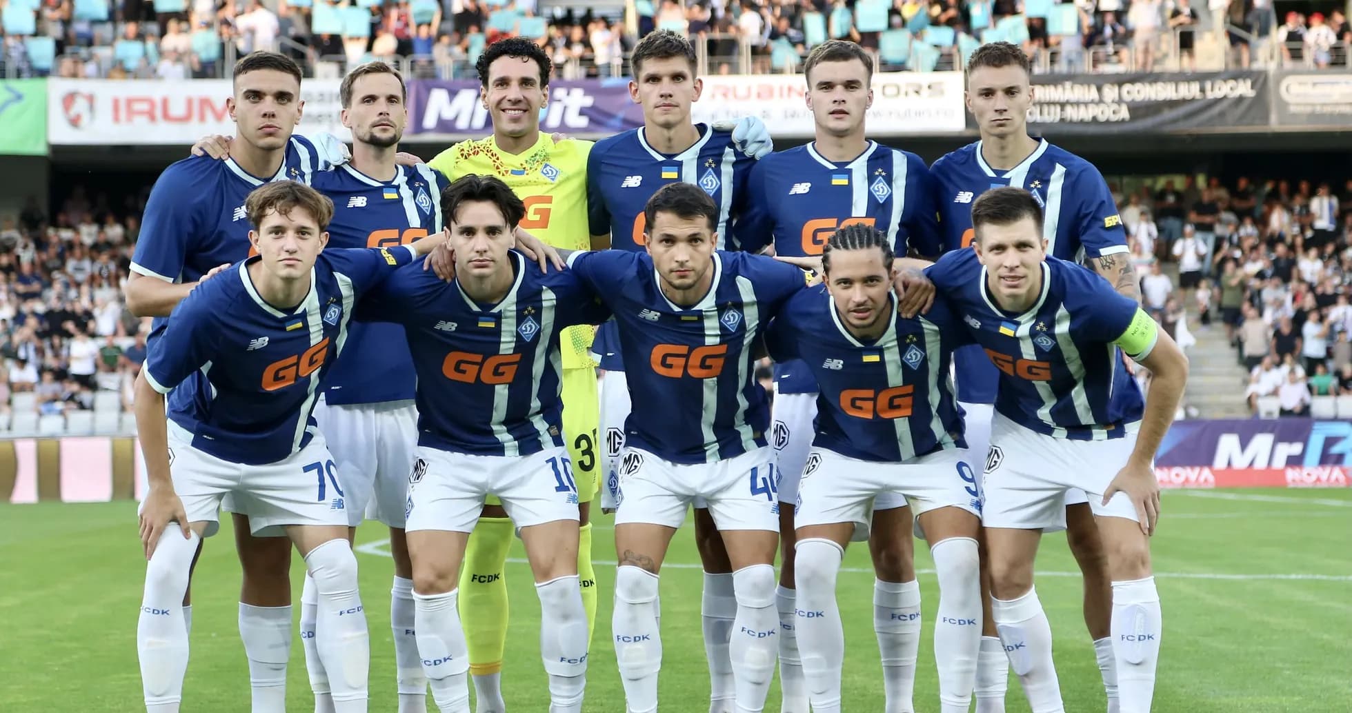 Dynamo Kyiv komandası, futbol matçı üçün hazırlıq