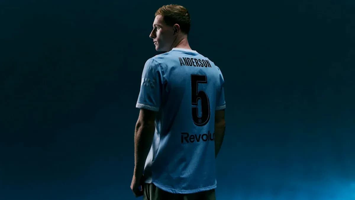 Futbolçu Anderson, 5 nömrəli forma geyinib