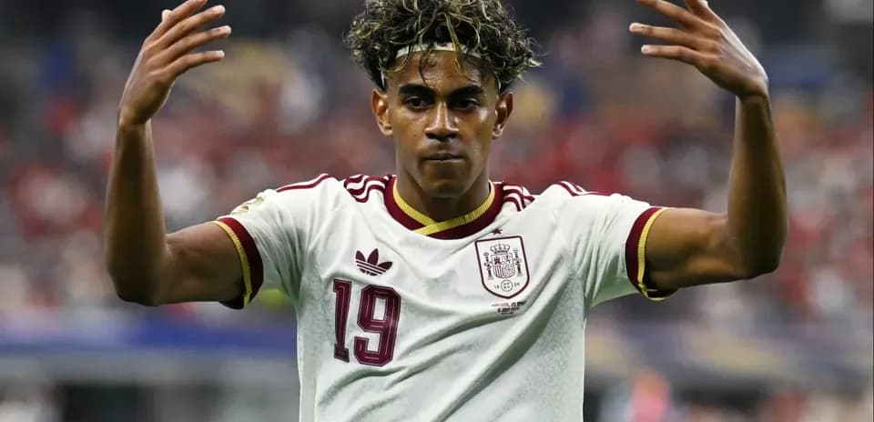 İspaniya futbolçusu meydanda