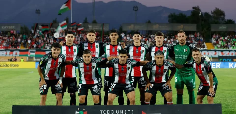 Palestino futbol komandası üçüncü oyunda