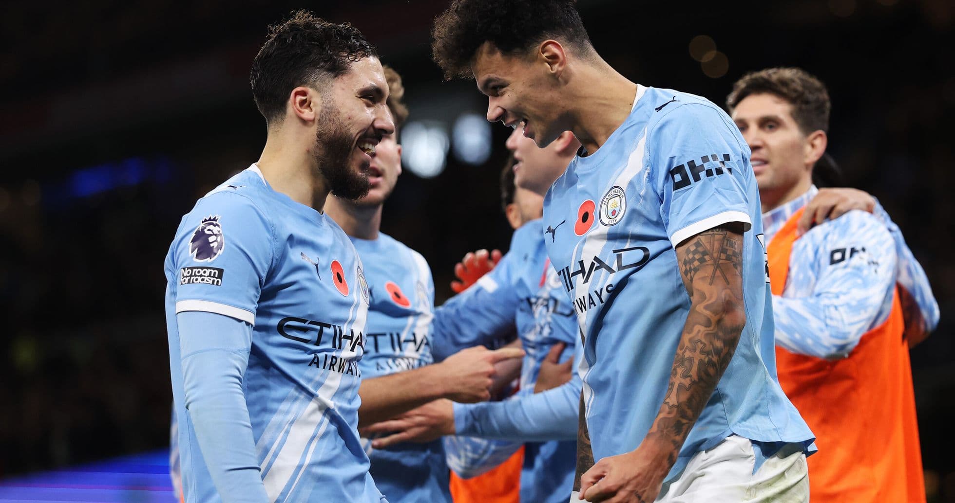 Manchester City oyunçuları sevincini qeyd edirlər