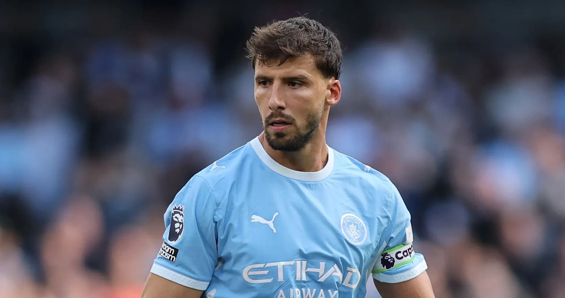 Futbolçu Manchester City formasında oyun zamanı