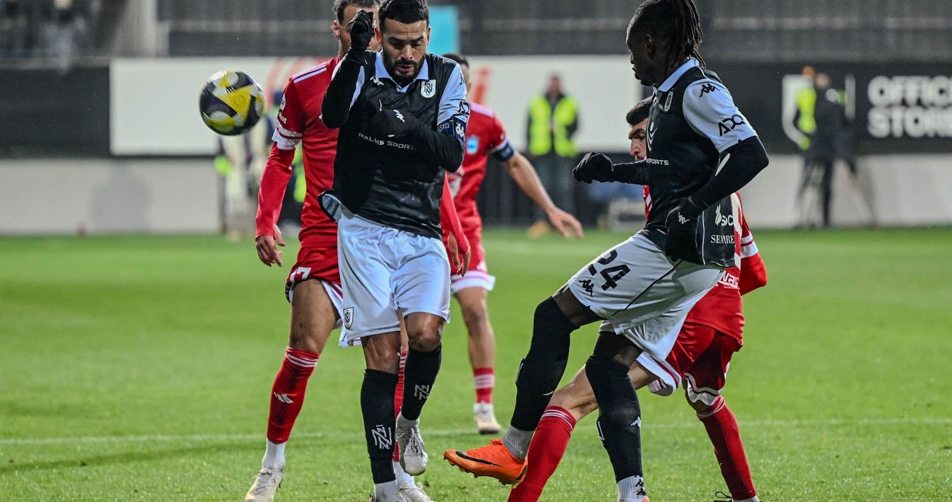 Araz – Neftchi Baku: Balanslı Mübarizə.jpg