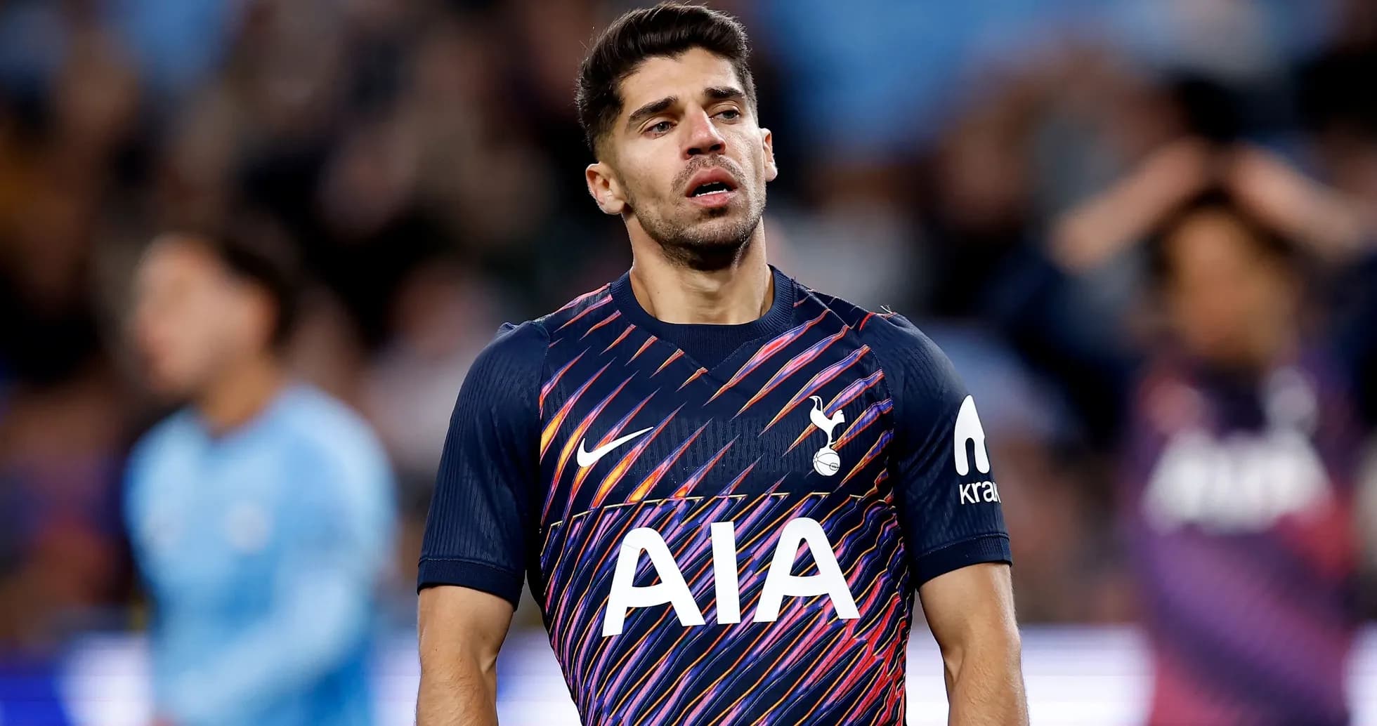 Futbolçu Tottenham formasında oyun zamanı