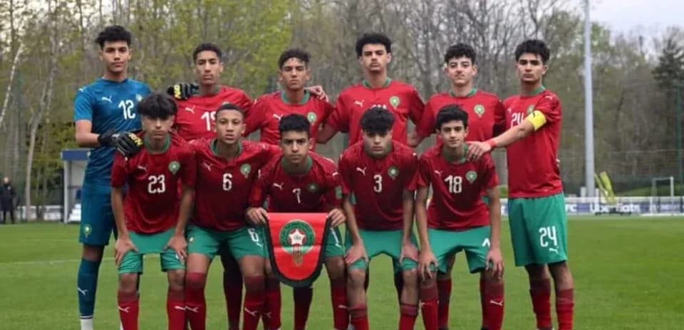 Moroccan youth football team posing for a group photo