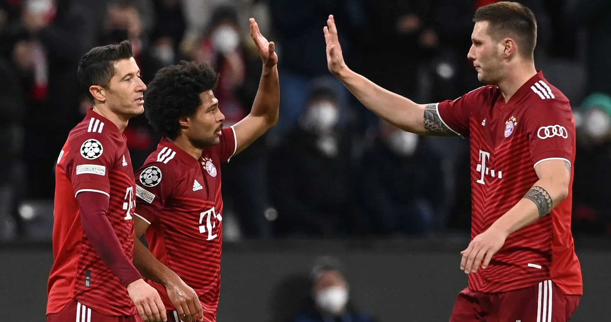 Bayern Munich players celebrating during match