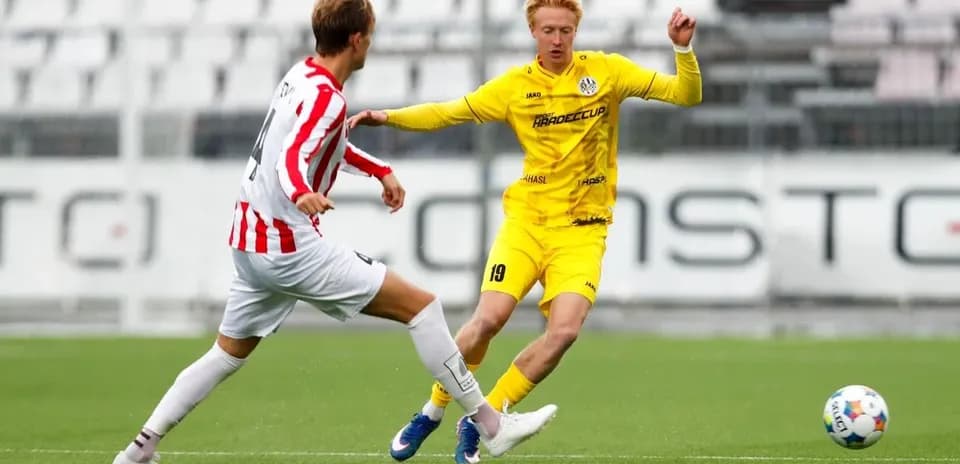 Tromso və Hradec Králové oyunçuları mübarizə aparır