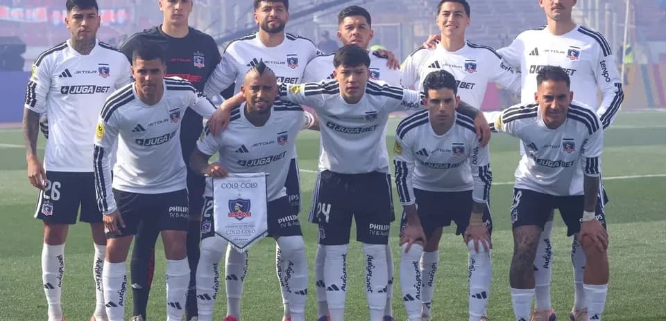 Colo Colo futbol komandası sıraya düzülüb