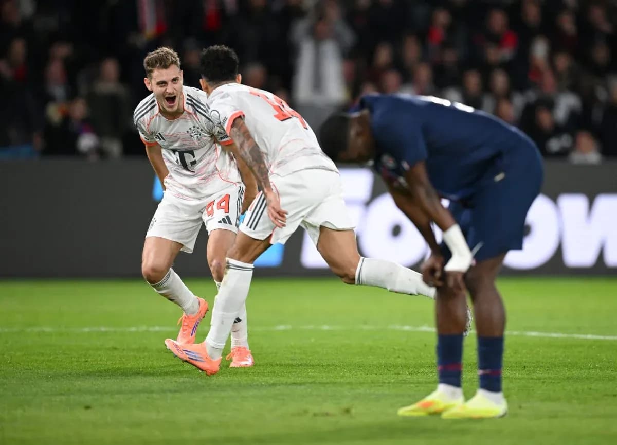 Bayern München futbolçuları qələbə sevinci yaşayır