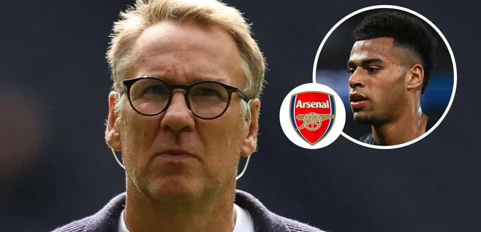 Analyst discussing Arsenal player in studio