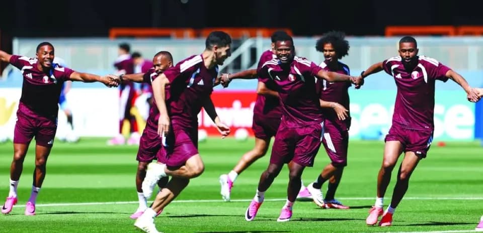 Qatar millət komandası məşq zamanı
