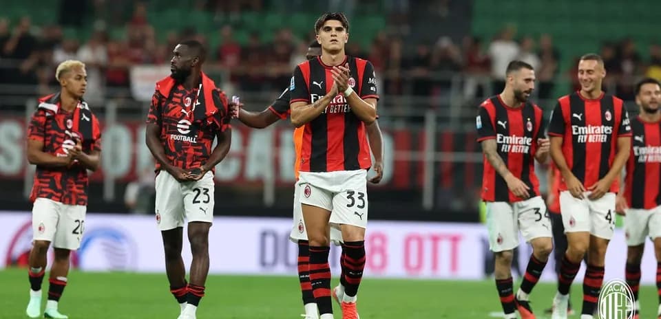 AC Milan futbolçuları matç sonrası