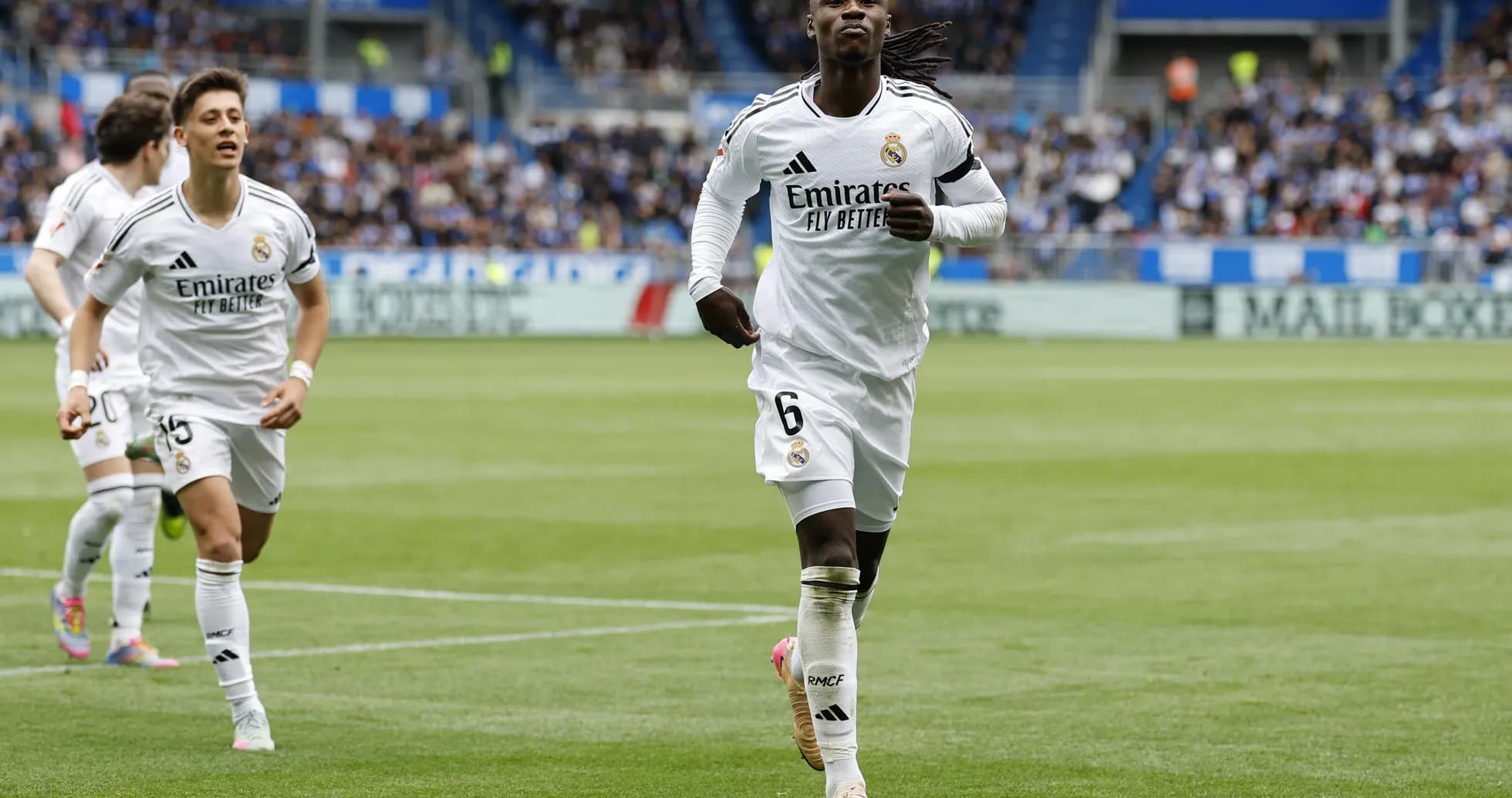 Real Madrid futbolçusu meydanda qaçır