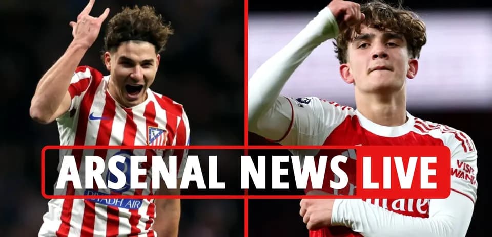 İki futbolçu, biri Atletico, digəri Arsenal formasında