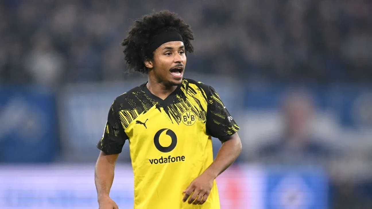 Futbolçu BVB formasında oyun zamanı
