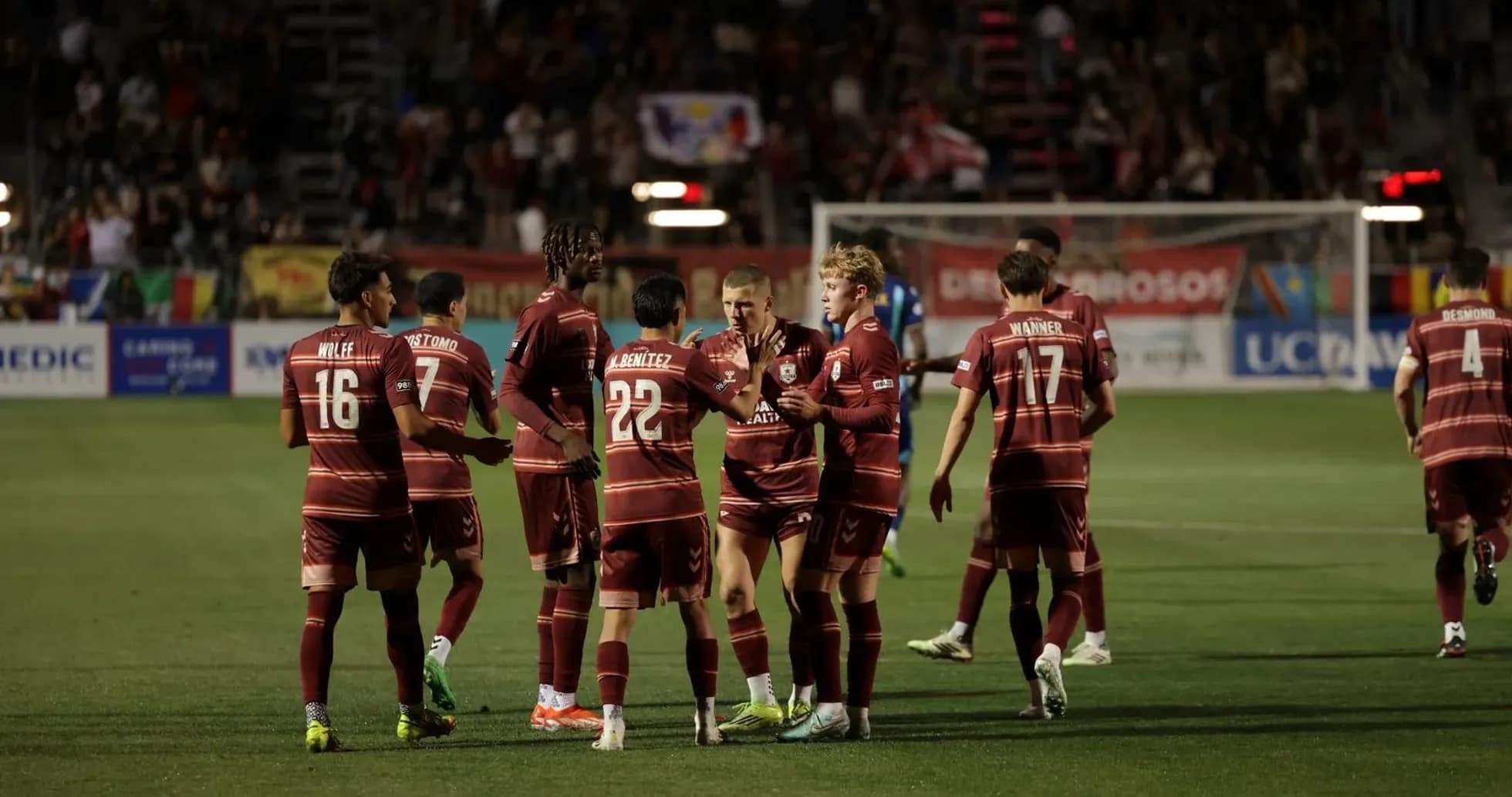 Sacramento Republic oyunçuları qeyd edir
