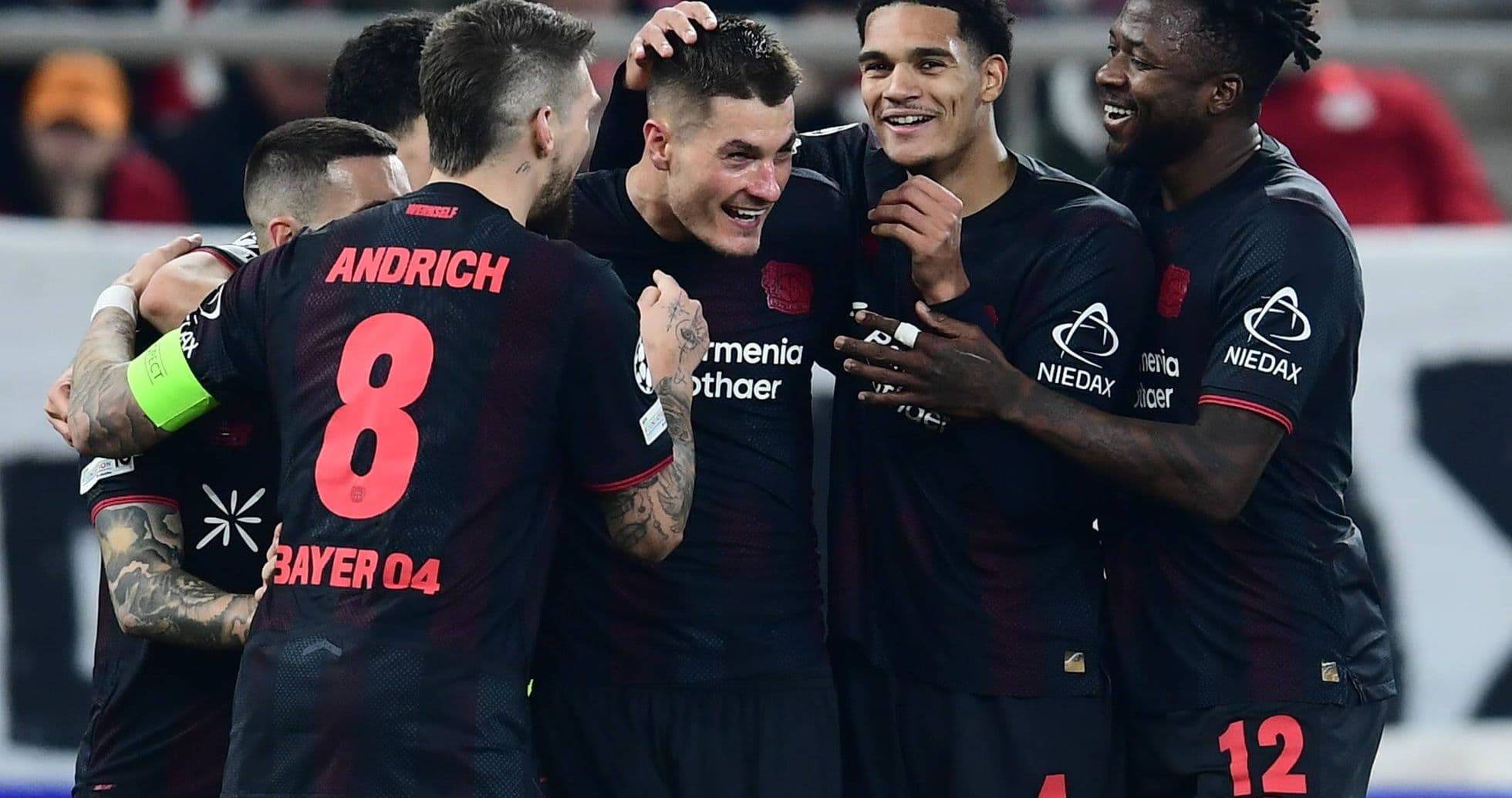 Bayer Leverkusen vs Olympiakos Piraeus: Topa Nəzarət və Səmərəsiz Hücumlar