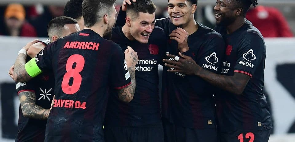 Bayer Leverkusen vs Olympiakos Piraeus: Topa Nəzarət və Səmərəsiz Hücumlar