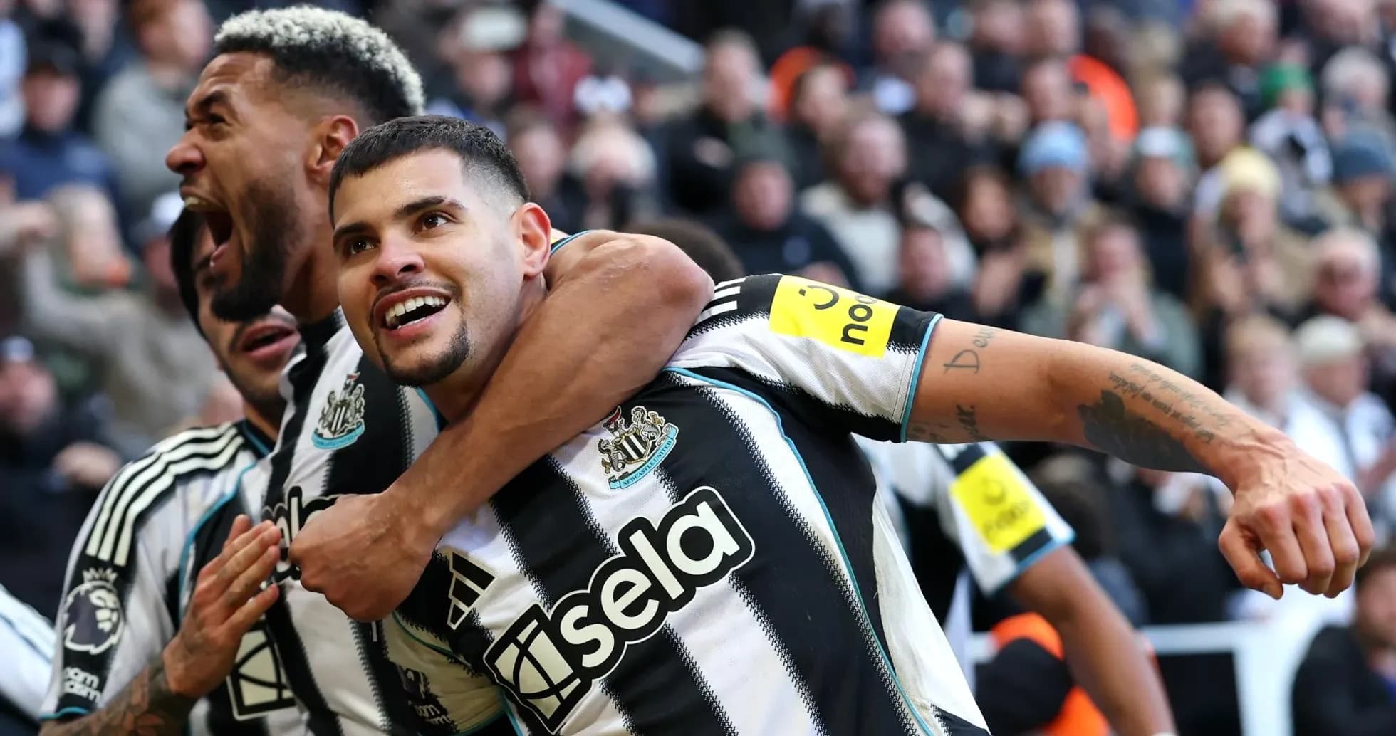 Newcastle futbolçuları qələbəni qeyd edir