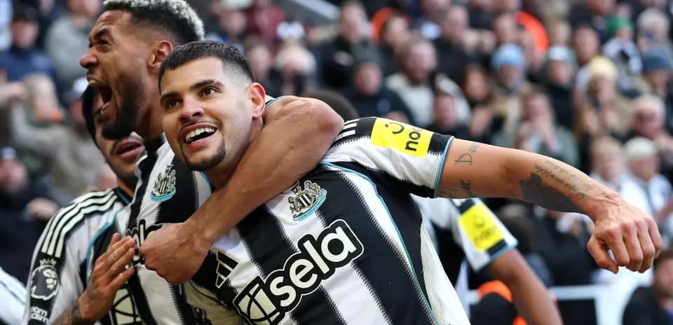 Newcastle futbolçuları qələbəni qeyd edir