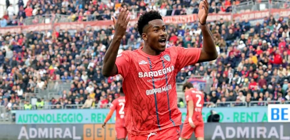Cagliari player celebrating during a match
