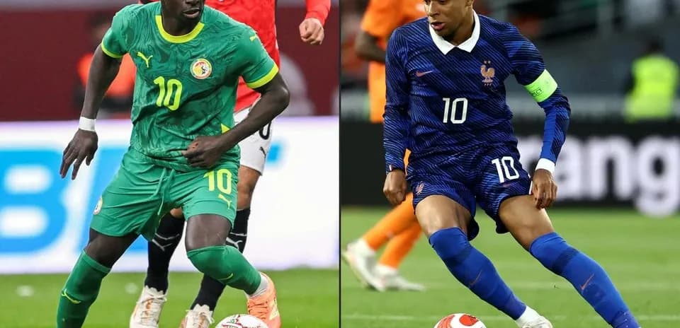 Sadio Mané və Kylian Mbappé futbol oynayır