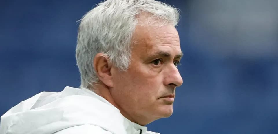 Head coach observing during a match
