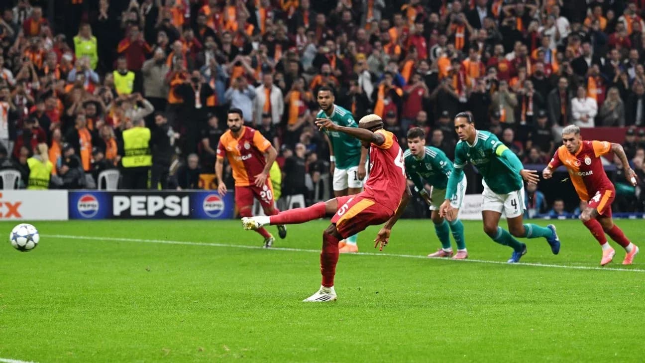 Penaltı vuruşu edən Galatasaray futbolçusu
