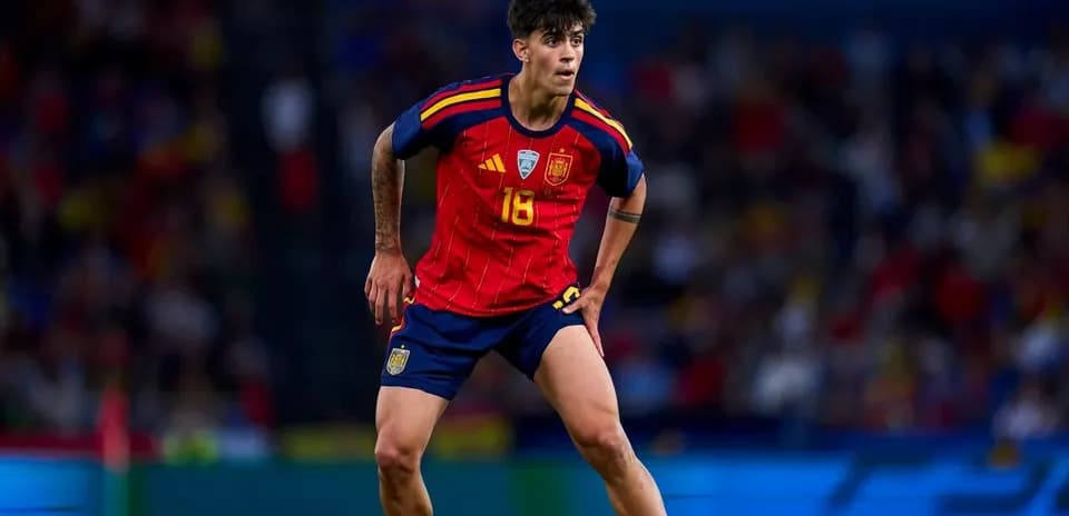 Futbolçu İspaniya millisinin formasında oyun keçirir