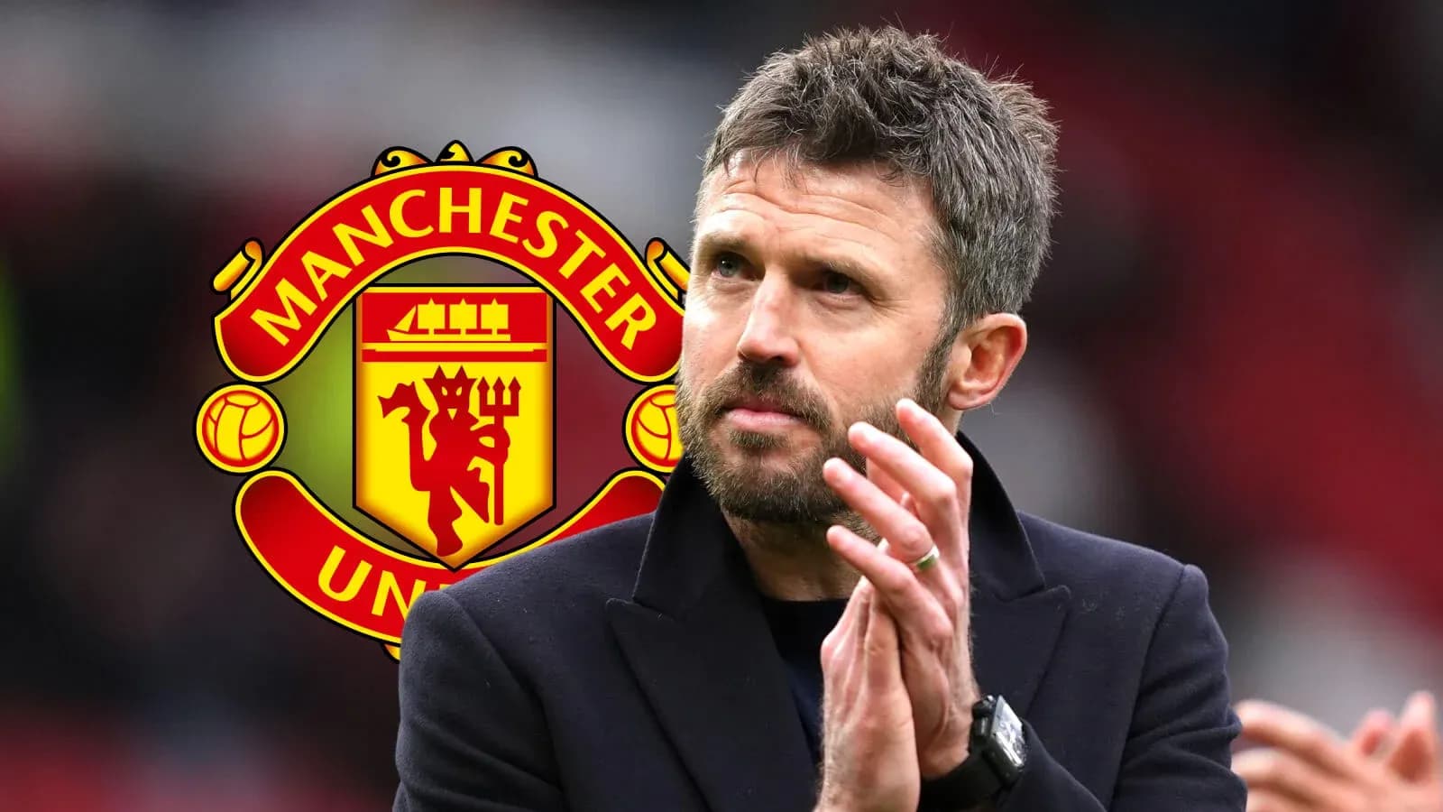 Menecer Manchester United-in tribuna qarşısında əl çalan
