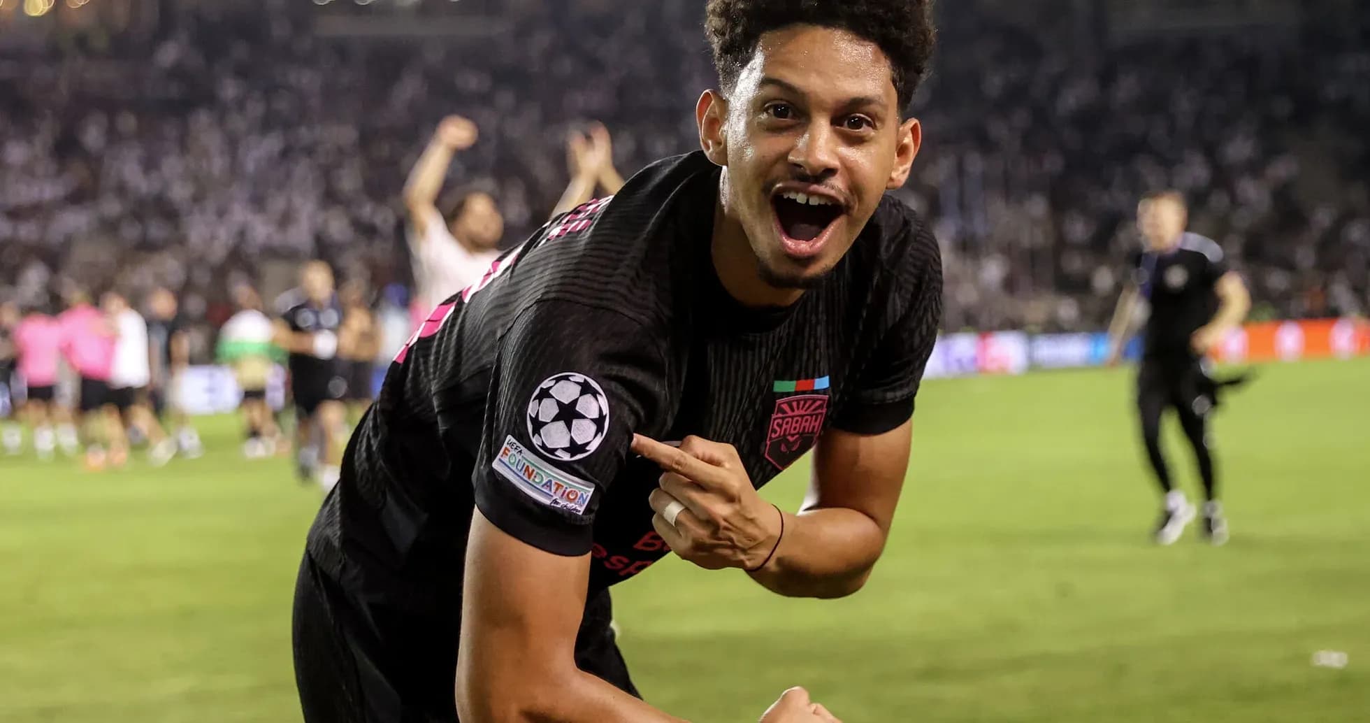 Sabah FA futbolçusu sevinclə qeyd edir