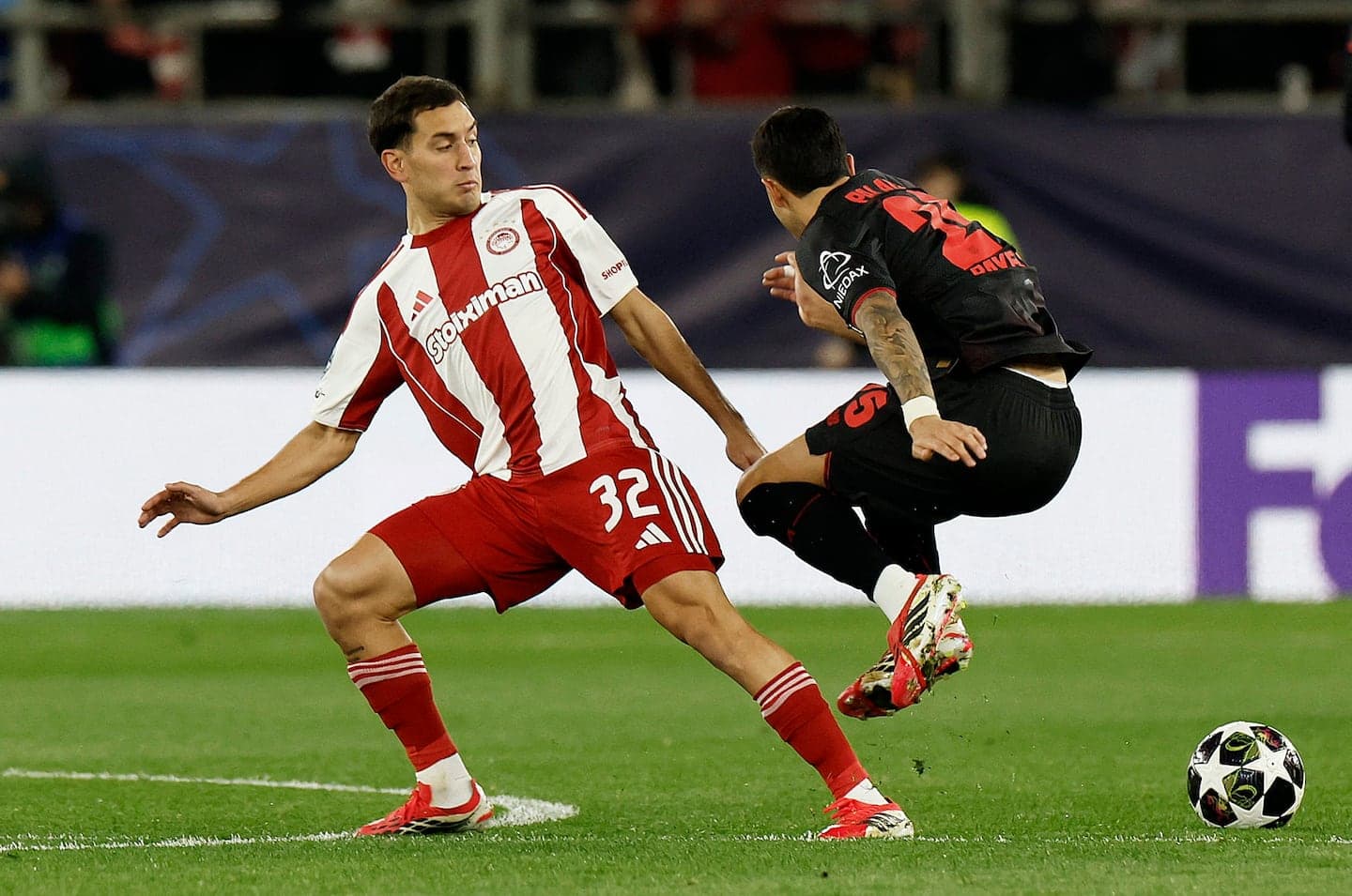 Olympiakos Piraeus 0:2 Bayer Leverkusen: UEFA Champions League-in 1/16 finalı