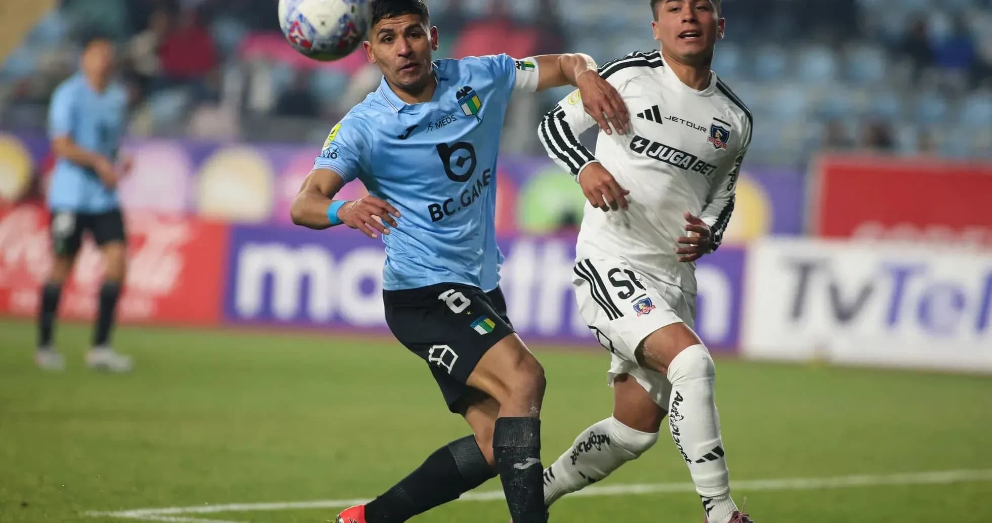 Colo Colo və O'Higgins futbol oyunu