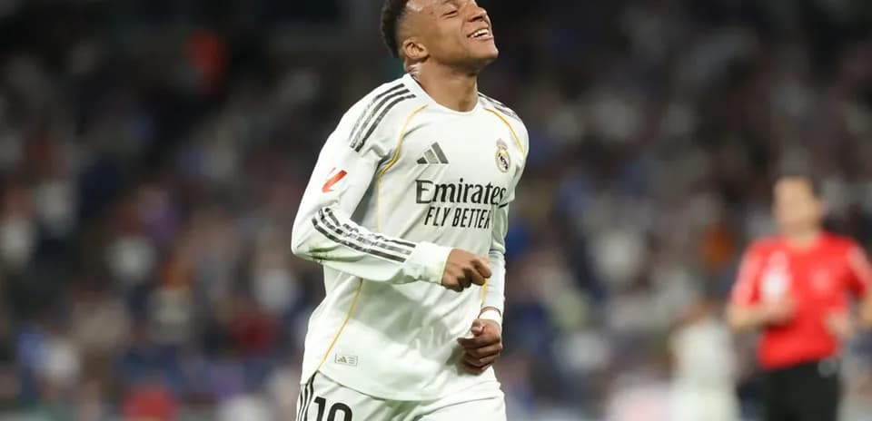 Futbolçu Real Madrid formasında meydanda