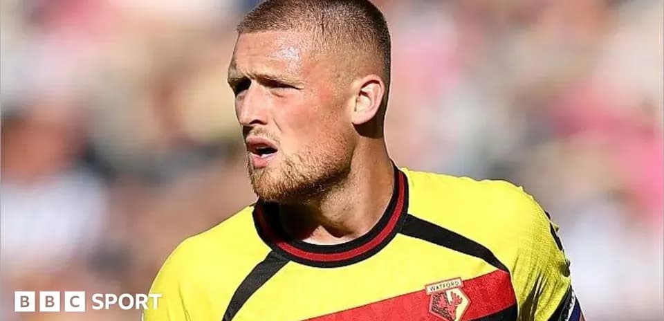 Futbolçu Watford formasında oyun zamanı