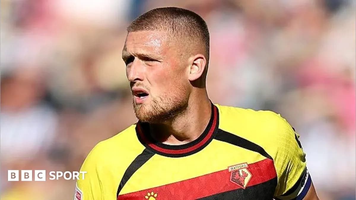 Futbolçu Watford formasında oyun zamanı