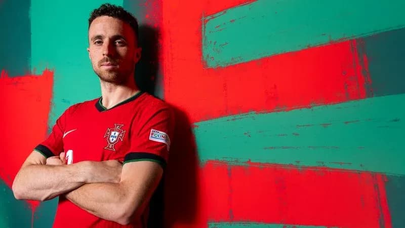 Futbolçu Diogo Jota red Portugal jersey portret
