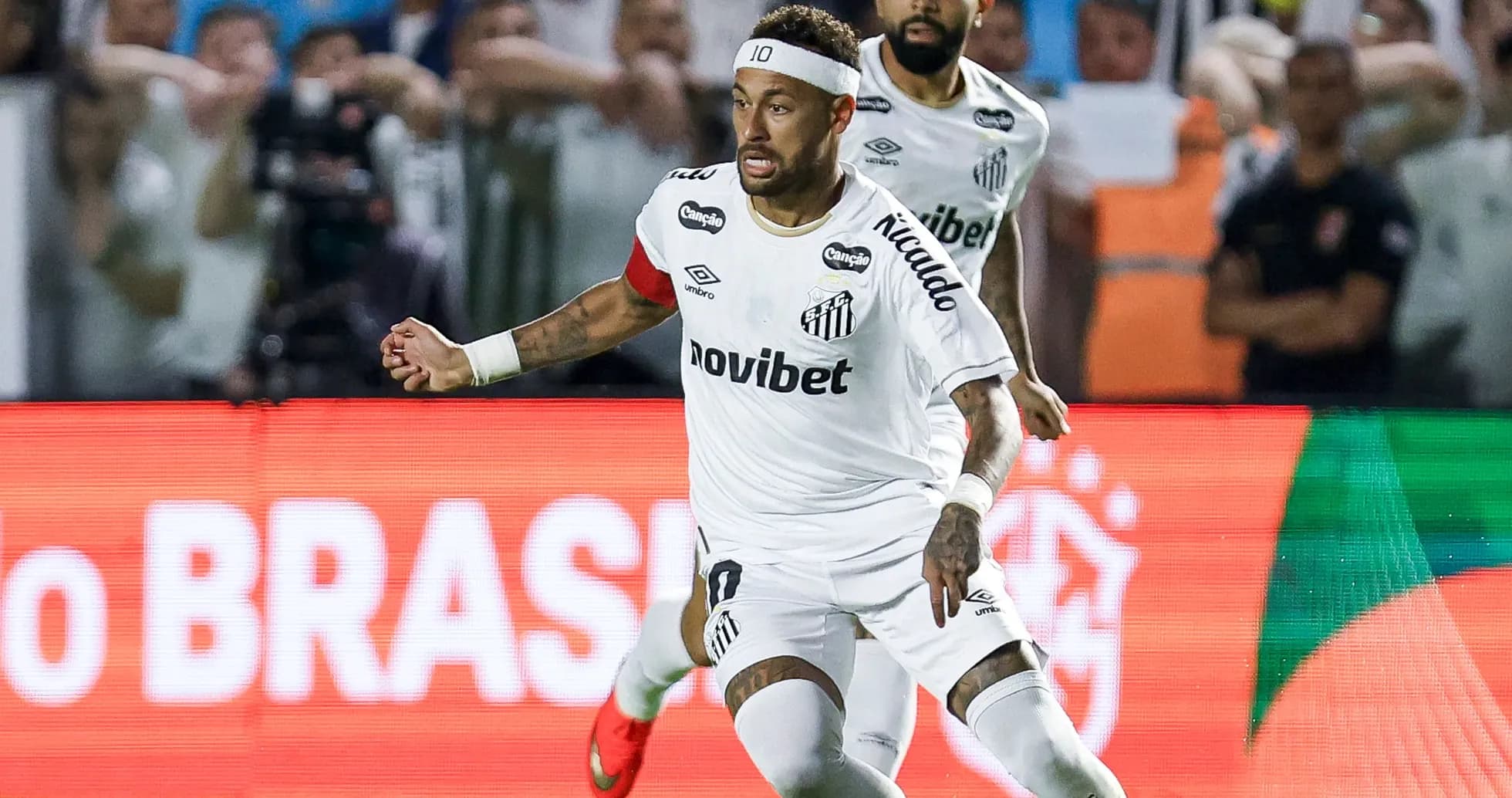 Neymar celebrating a goal for Santos FC