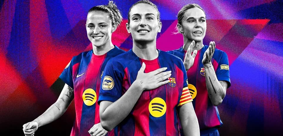 Üç FC Barcelona qadın futbolçusu birlikdə durur
