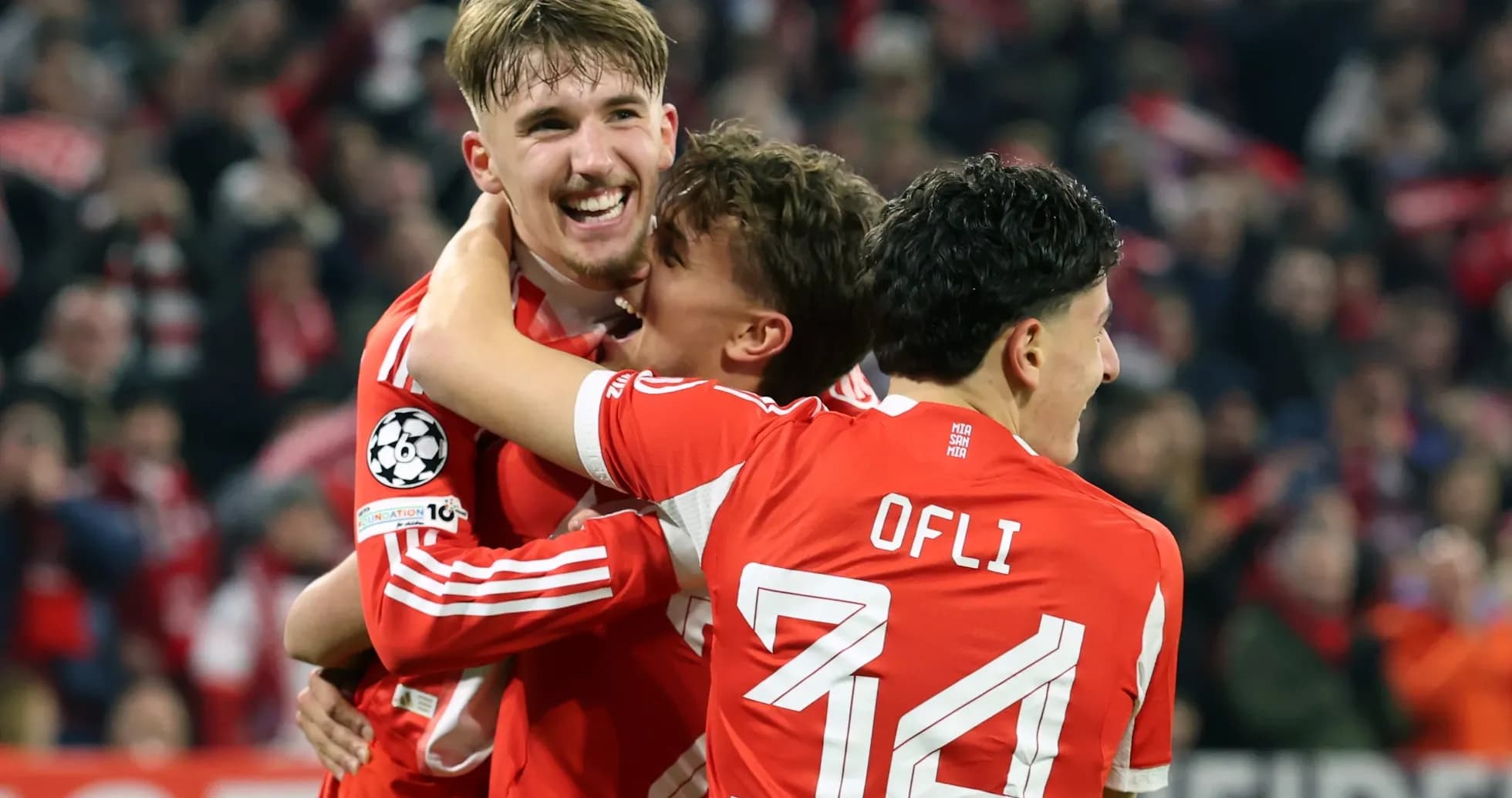 Bayern Münchendən futbolçuların sevinci