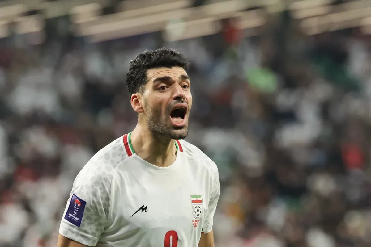 Futbolçunun oyun zamanı komanda yoldaşlarına çağırması