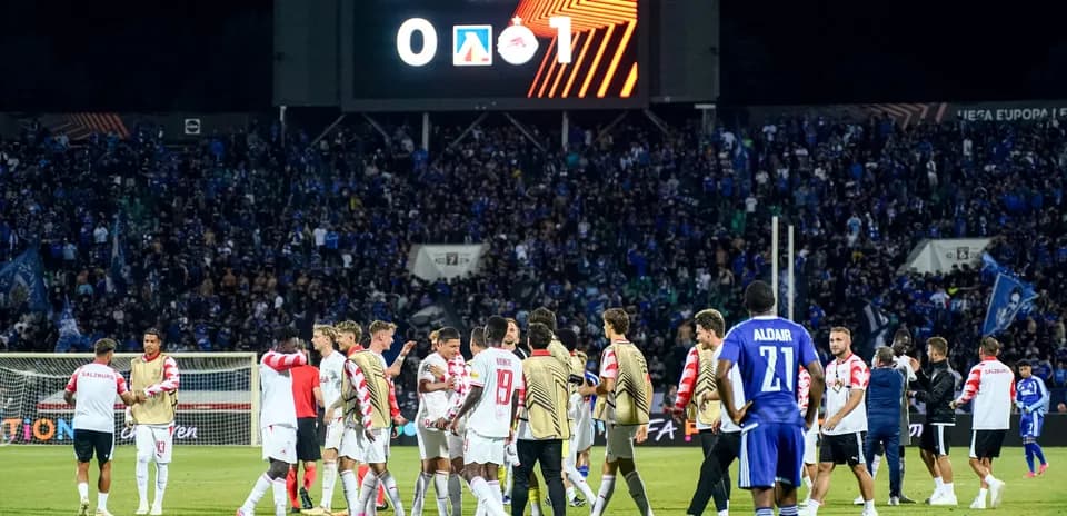 Levski Sofia və Red Bull Salzburg oyunçuları