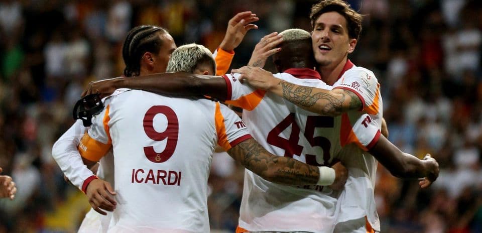 Galatasaray vs Rizespor: Oyun Stratejisi və Hücum Effektivliyi