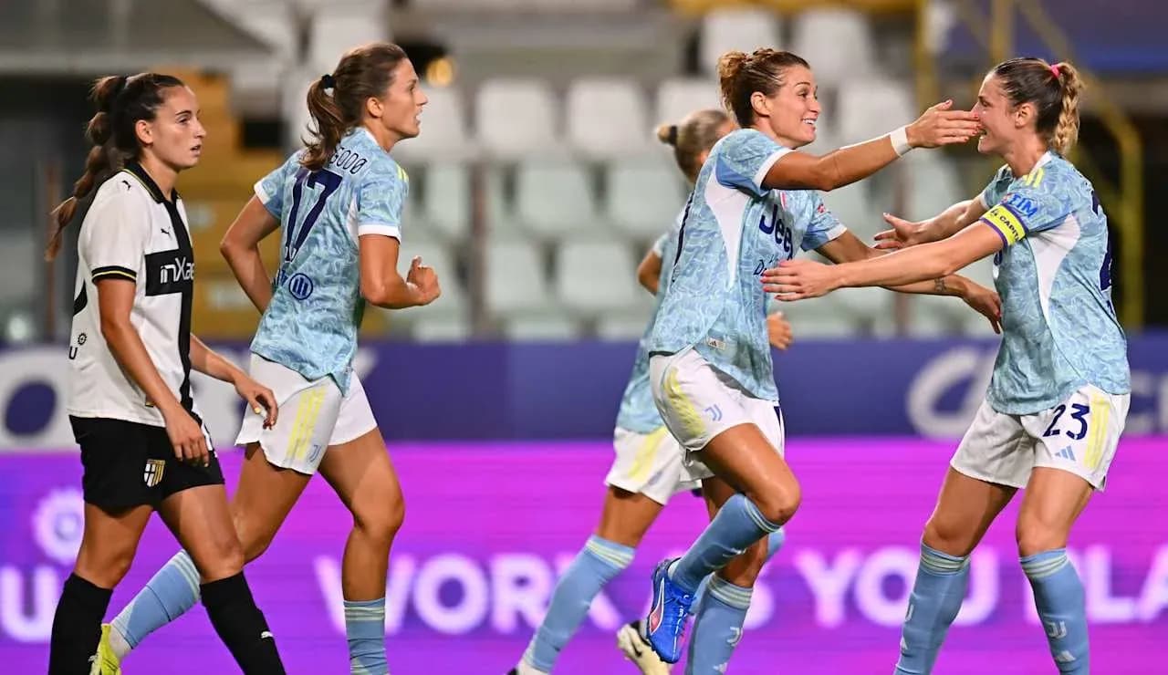 Juventus W komandası qolu qeyd edir
