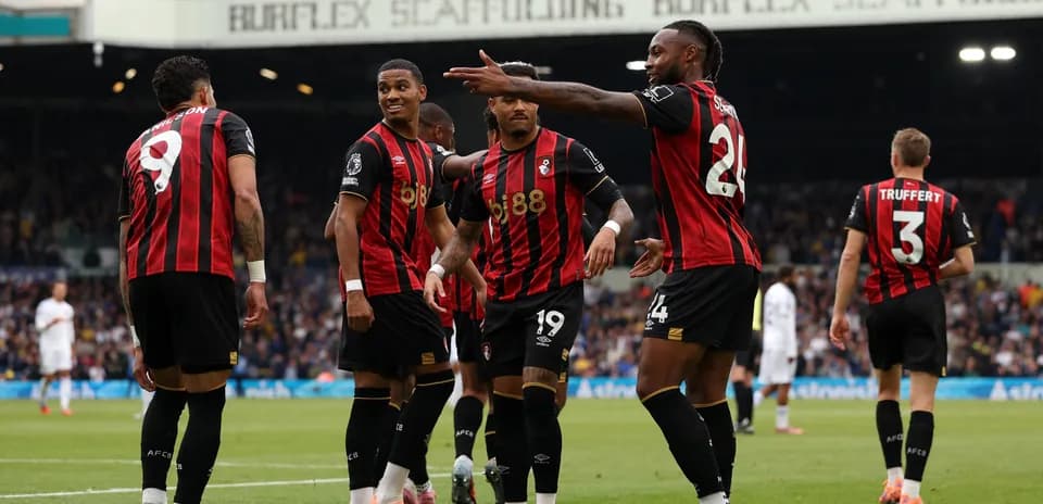 Bournemouth oyunçuları sevinir