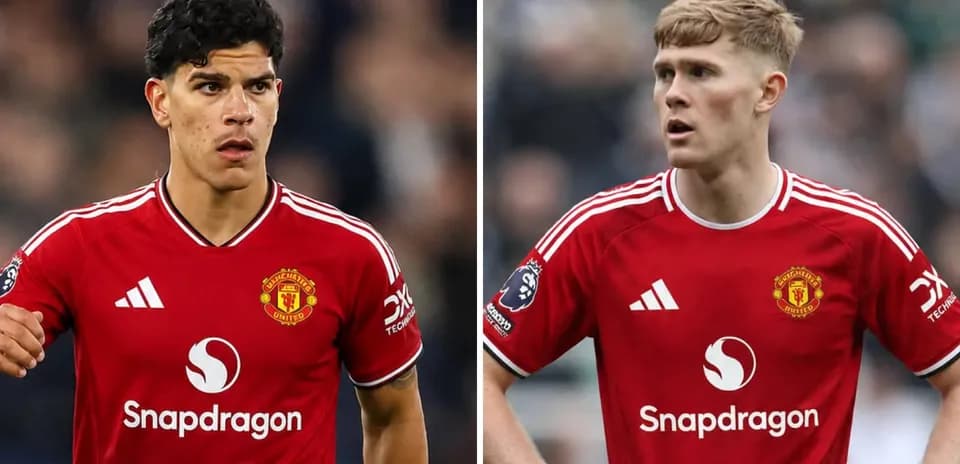 İki Manchester United futbolçusu oyun zamanı