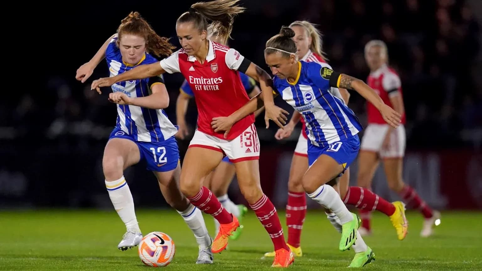 Brighton W və Arsenal W futbol matçı