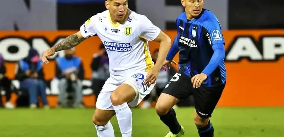 Universidad de Concepcion və Huachipato oyunu